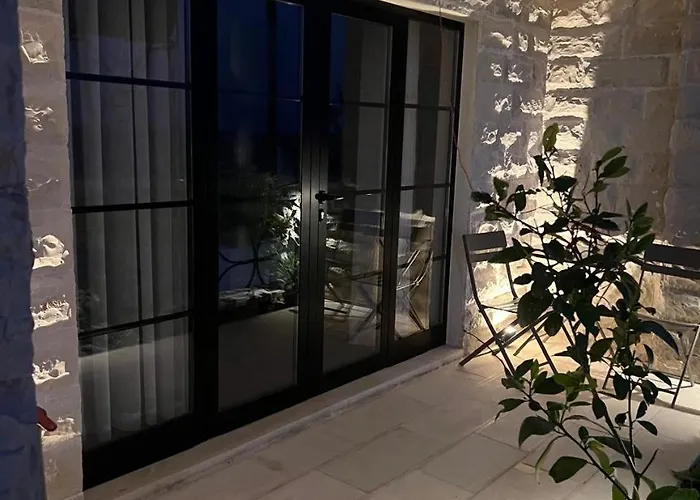 Vakantiehuis The Poet's House Himare