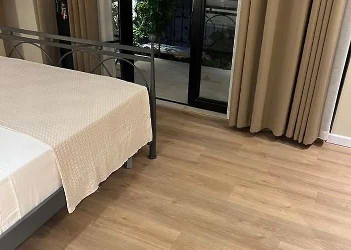 Holiday home The Poet's House Himare