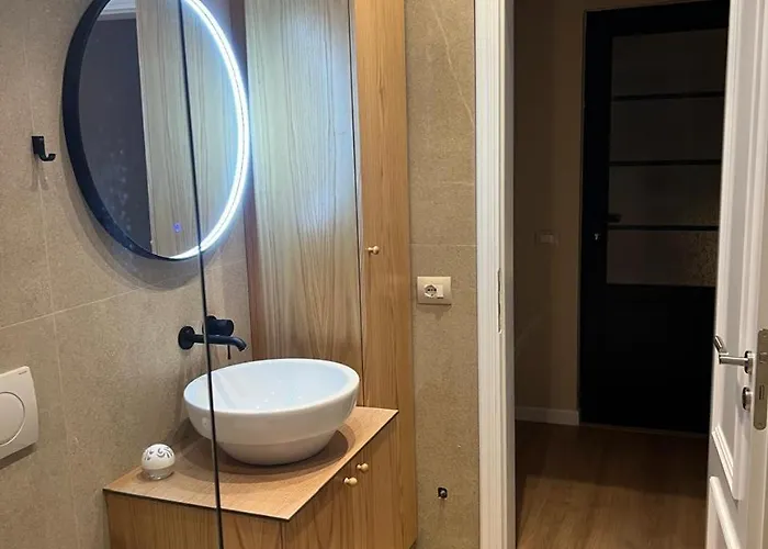 The Poet's House * Himare